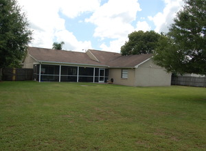 1437 Dumont Dr , Valrico, Florida, 33596 Listing: Back Yard Photo by Real Estate Agent