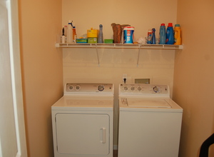 1437 Dumont Dr , Valrico, Florida, 33596 Listing: Laundry Room Photo by Real Estate Agent