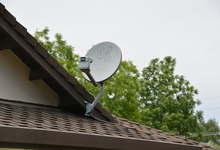 6122 Grant Avenue , Laporte, VA, 20122 Listing: Roof Satellite TV Photo by Real Estate Agent